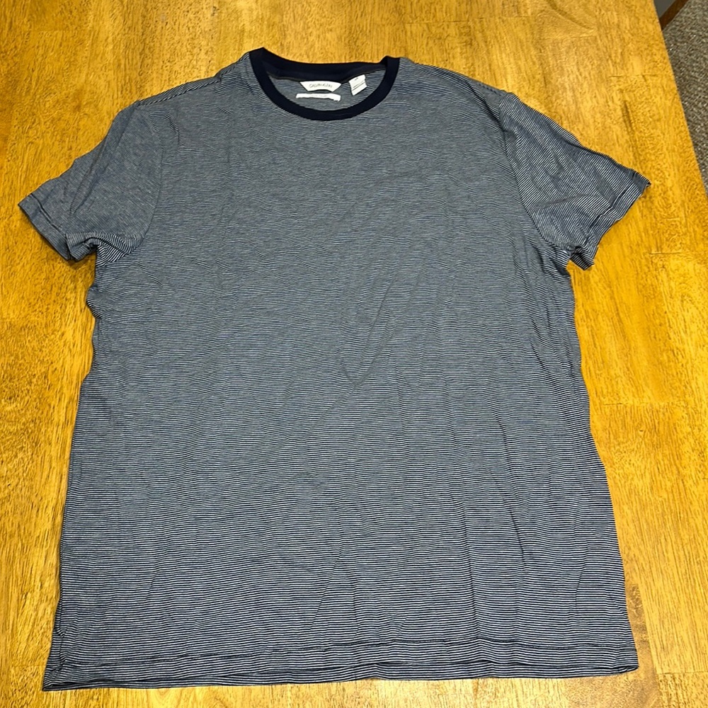 Men’s Calvin Klein shirt